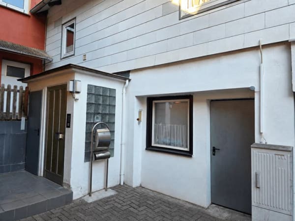 Immobilie in Salzhemmendorf - Alternative zur Mietwohnung: Mittelhaus zum sofort Einziehen in Salzhemmendorf OT Wallensen - Bild 0