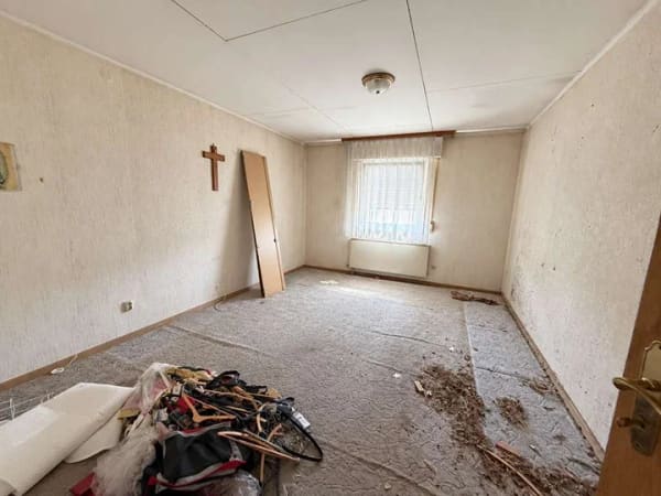 Immobilie in Ehrenkirchen - Haus in Ehrenstetten: Sanieren oder neu bauen? 746 m² in besonderer Lage - Bild 4
