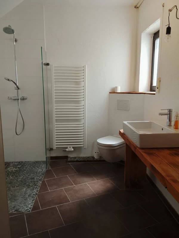 Immobilie in Hammersbach - INDIVIDUELLES – OFFEN GESTALTETES HAUS (einseitig angebaut) MIT ELW NEUER WINTERGARTEN – MODERNES BAD --- EINBAUKÜCHE SO WILL MAN LEBEN – GROSSZÜGIG – - Bild 4