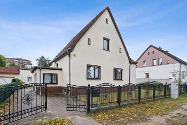 Immobilie in Rüdersdorf bei Berlin - Geräumiges 1-Familienhaus in Wassernähe - mit Charme und viel Platz - Bild 0