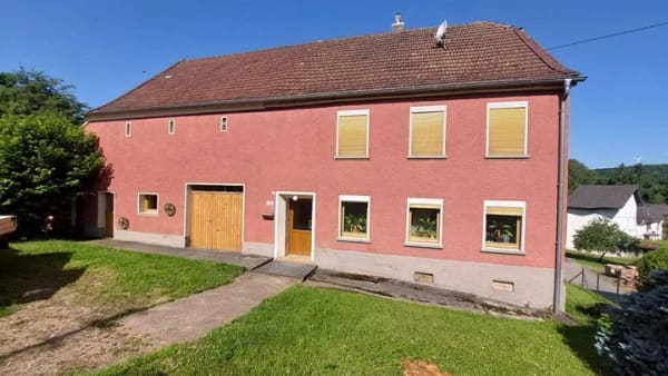 Immobilie in Nonnweiler - orig. alt-saarländisches Bauernhaus in exzellenter Lage - Bild 0