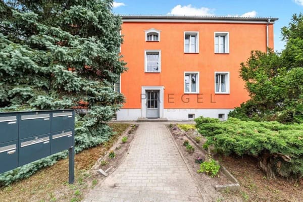 Immobilie in Schwielowsee - Mehrfamilienhaus als attraktive Kapitalanlage mit Entwicklungspotenzial im Herzen von Caputh - Bild 2