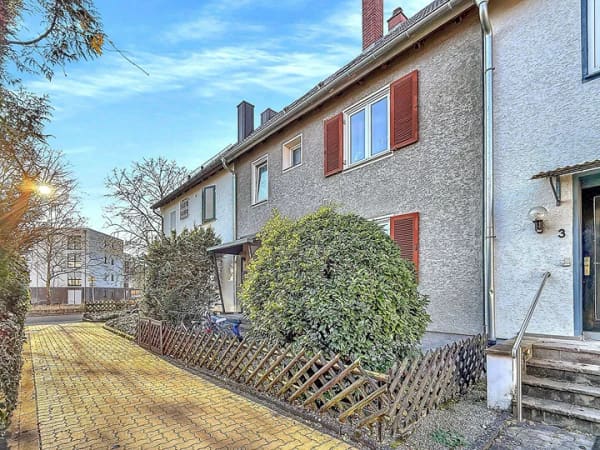Immobilie in Germersheim - KAPITALANLAGE IN GERMERSHEIM: Voll vermietetes Reihenmittelhaus mit zwei Wohneinheiten - Bild 0