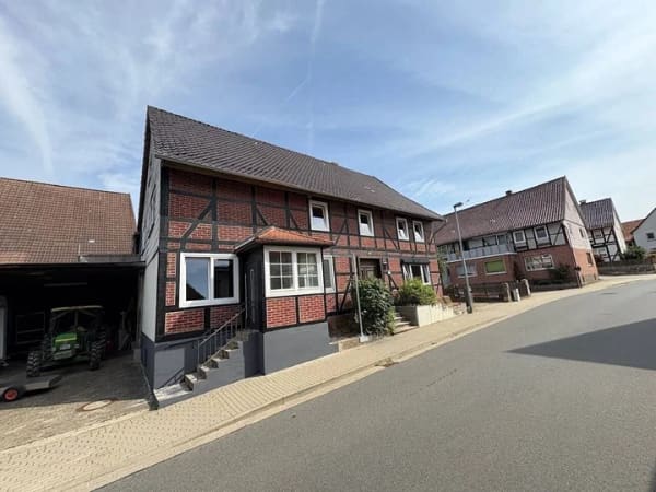 Immobilie in Kalefeld - Ländlicher Charme trifft Wohnvielfalt - Zweifamilienhaus mit Anbau und Garten in Sebexen! - Bild 2