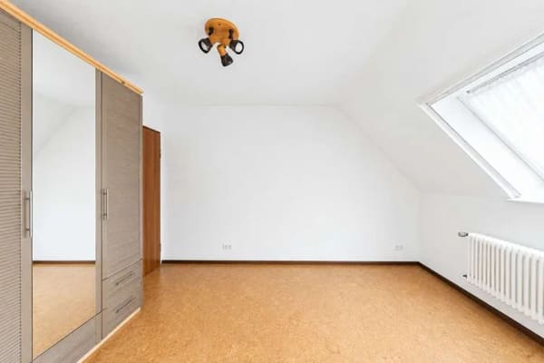 Immobilie in Herbolzheim - Geräumige 3 Zimmer DG Wohnung mit Ausbaupotential im Dachboden - Bild 1