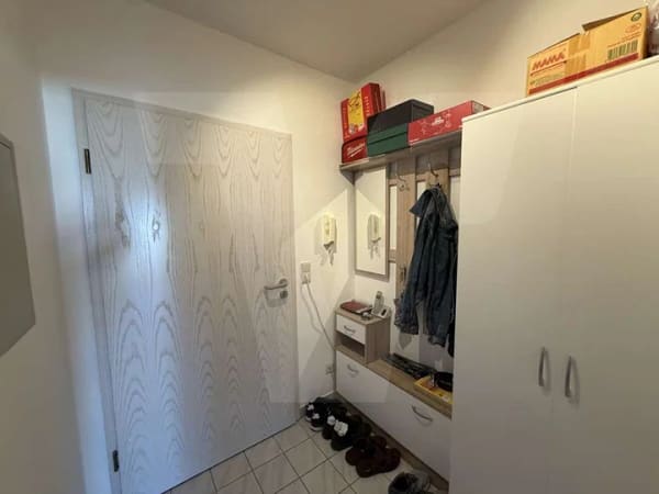 Immobilie in Oettingen i.Bay. - Gepflegte 2-Zimmer-Wohnung mit Tiefgaragenstellplatz in ruhiger Wohnlage in Oettingen - Bild 2