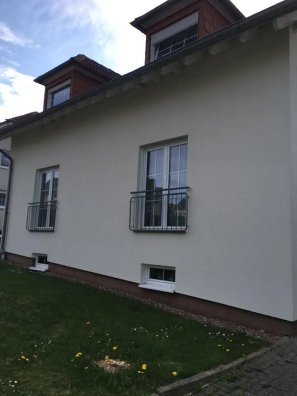 Immobilie in Hermeskeil - Großzügige 4 Zimmer -Maisonette mit Südbalkon, Gartenanteil u. Garage - Bild 0