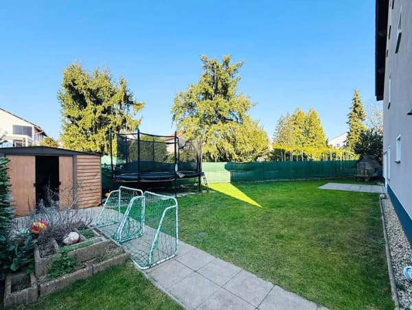 Immobilie in Erzhausen - EIN HAUS VOLLER MÖGLICHKEITEN: Großzügiges Wohnen, vermietete Gartenwohnung, eigene Einfahrt & mehr! - Bild 3