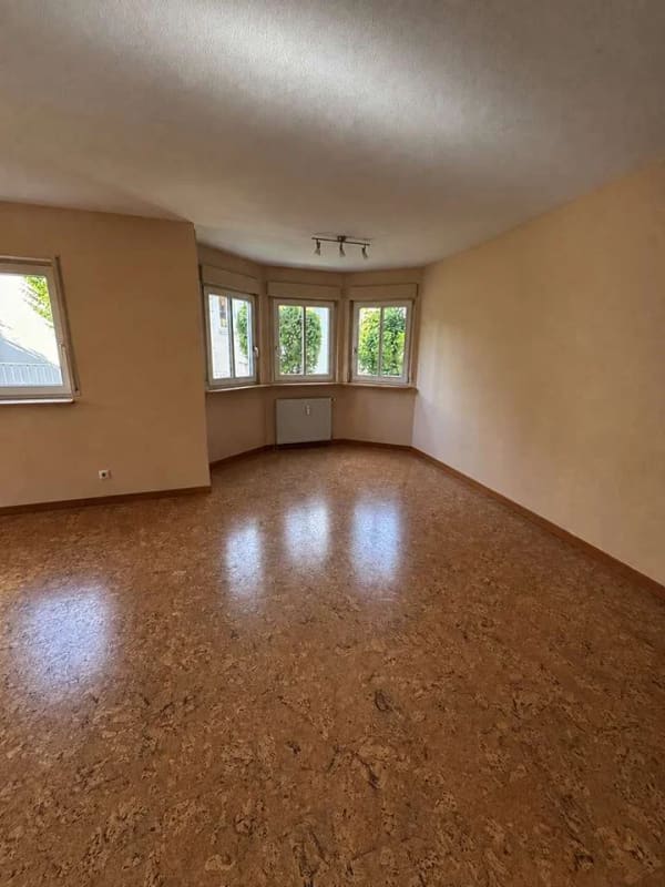 Immobilie in Weinsberg - Ruhig wohnen in Weinsberg - 3 Zimmer-Wohnung mit Balkon, Terrasse & zwei Stellplätze - Bild 3
