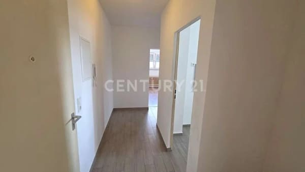 Immobilie in Sulzbach/Saar - Attraktive neu modernisierte Hoch- Parterre 3 ZKB Wohnung mit Balkon in Sulzbach - Bild 4