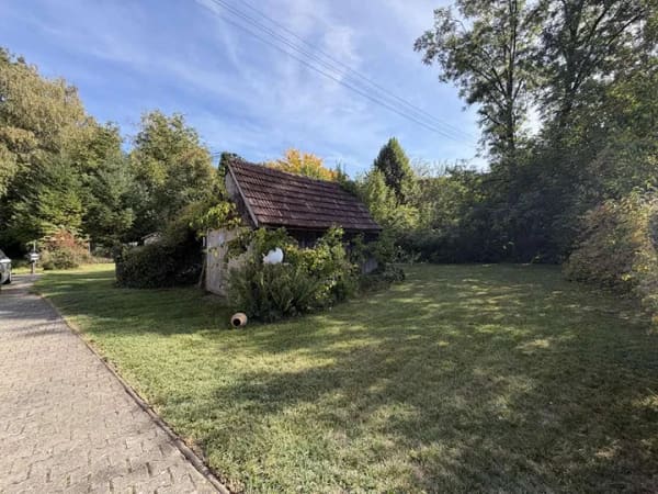 Immobilie in Biberbach - Einfamilienhaus mit Potential und großem Garten - Bild 2