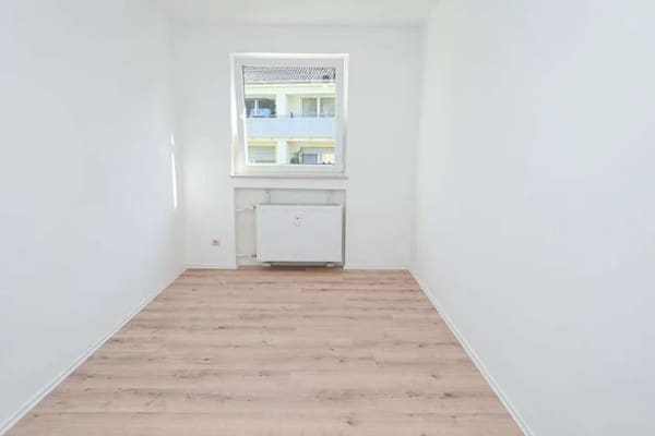 Immobilie in Georgsmarienhütte - Sanierte 3-Zimmer-Eigentumswohnung mit Balkon und neuer Einbauküche in Georgsmarienhütte! - Bild 3