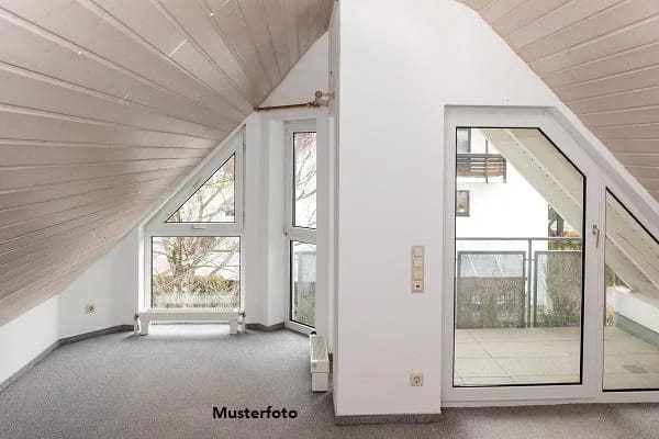 Immobilie in Fichtenberg - Dachgeschosswohnung in Fichtenberg - Bild 1