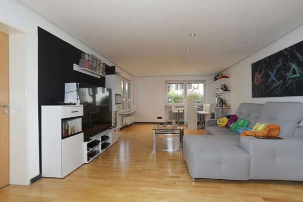 Immobilie in Freiberg am Neckar - Für Kapitalanleger: 3 Zimmer-Wohnung mit Balkon und Doppelgarage - Bild 1