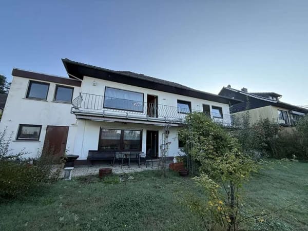 Immobilie in Hilgert - Einfamilienhaus mit Anliegerwohnung, Balkon, Garten und Garage in Hilgert - Bild 4