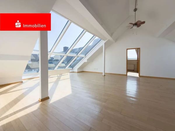 Immobilie in Großkrotzenburg - Außergewöhnliche Dachgeschosswohnung mit Loftcharakter und traumhafter Dachterrasse - Bild 0