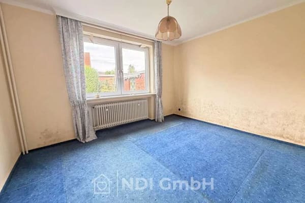 Immobilie in Wedel - Handwerker aufgepasst! Einfamilienhaus in guter Lage mit viel Potenzial – ideal für Selbermacher, Sa - Bild 2
