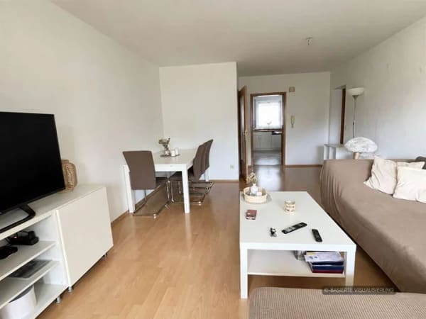 Immobilie in Zapfendorf - Sonnige 3-Zimmer-Wohnung mit Balkon, Gartenanteil und 2 Außenstellplätzen - Bild 0