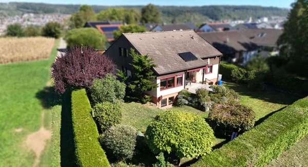 Immobilie in Deizisau - Vielseitiges Raumwunder: Gemütliches Zuhause mit Einliegerwohnung, Potenzial & Traumgarten - Bild 0