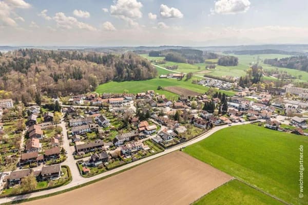 Immobilie in Glonn - Sanierungsbedürftiges Wohnhaus mit Nebengebäude und Potenzial zur Neubebauung - Bild 4