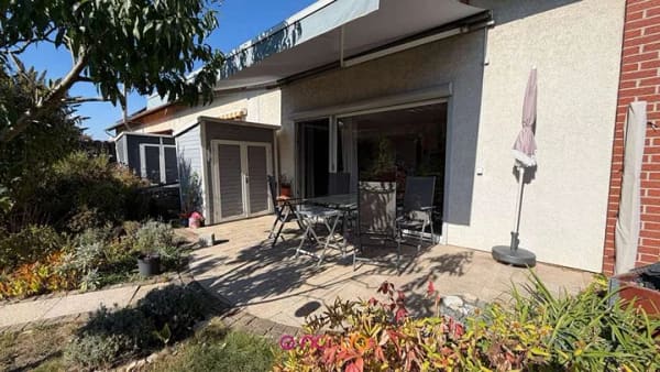 Immobilie in Cremlingen - Direkt einziehen ohne Sanierung! Reihenendhaus mit Carport, Keller, Terrasse und Garten! - Bild 2