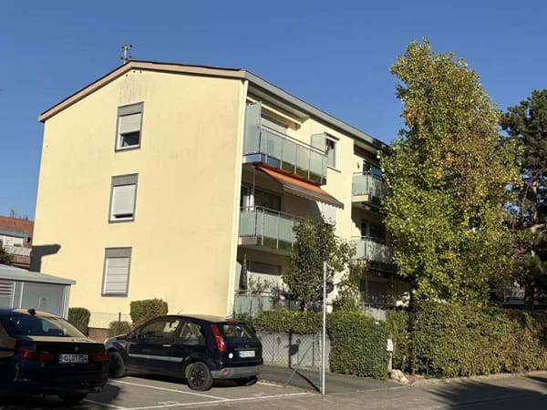 Immobilie in Hirschberg an der Bergstraße - SEHR  SCHÖNE 2-ZIMMER-WOHNUNG MIT BALKON, GARAGE UND KELLER IN LEUTERSHAUSEN ZU VERKAUFEN - Bild 0