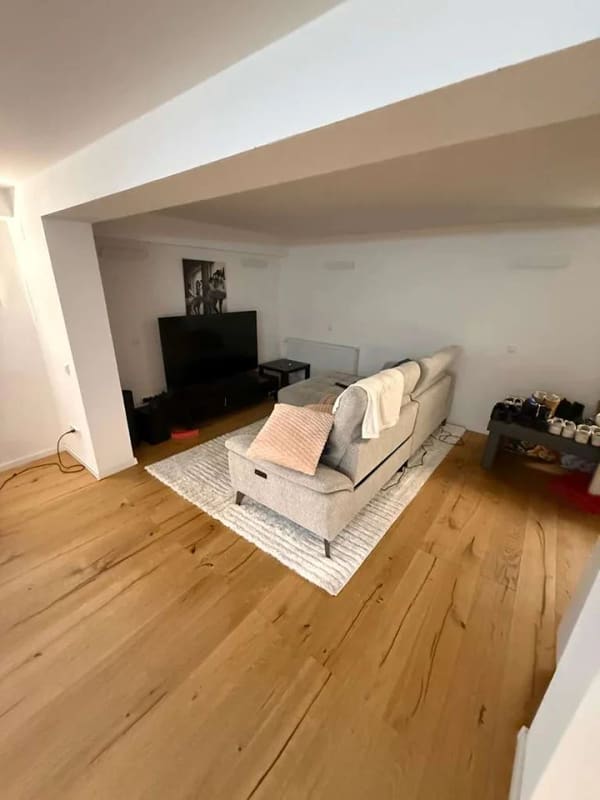 Immobilie in Wendlingen am Neckar - Modern wohnen mit Stil – großzügige, hochwertig modernisierte Wohnung in ruhiger Lage - Bild 1