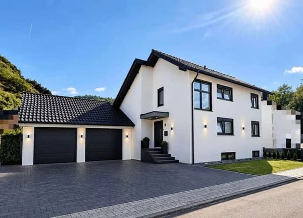 Immobilie in Altenahr - Rohdiamant: Teilsaniertes Einfamilienhaus mit großem Potenzial in Altenburg, Altenahr - Bild 1