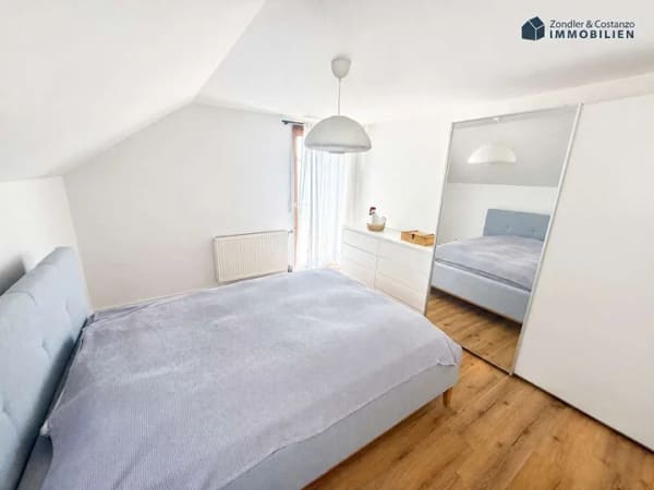 Immobilie in Winterbach - RENOVIERTE 2-ZI.-DG-WHG.: ca. 61qm * EBK * Stpl. * Balkon * mod. Bad * sep. WC * Winterbach * - Bild 4