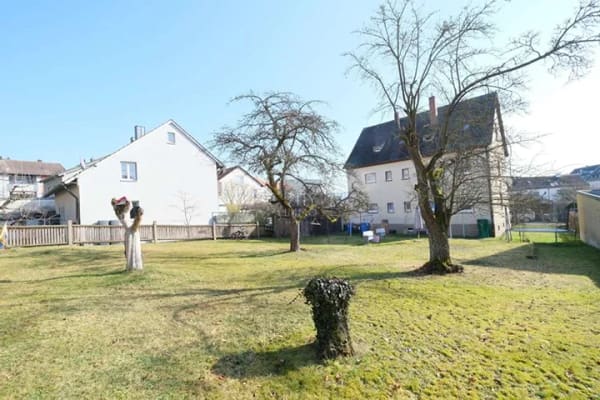 Immobilie in Weiden in der Oberpfalz - 3-Familienhaus mit großem Grundstück in zentrumsnaher Lage - Weiden - Bild 3