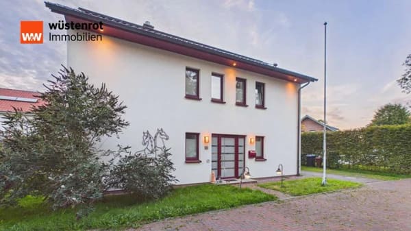 Immobilie in Glückstadt - EFH in absoluter Top-Lage Glückstadts - Bild 0