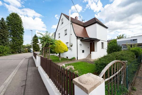 Immobilie in Leingarten - Raum für Leben, Lachen und Lieblingsmomente – charmantes Haus zum Kaufen in Leingarten - Bild 0