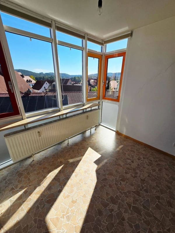 Immobilie in Pleinfeld - - Seniorenheim - Betreutes Wohnen - Helle und geräumige 2 Zimmer Wohnung auf ca. 79m² -  - Bild 2