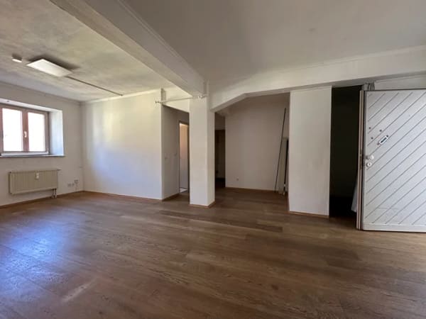 Immobilie in Wasserburg am Inn - Eine Büro/Praxiseinheit - derzeit aufgeteilt in zwei Wohnungen - Bild 1