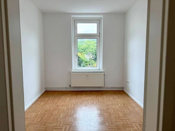 Immobilie in Elmshorn - Attraktives Mehrfamilienhaus- und Geschäftshaus in zentraler Innenstadtlage mit vielseitigem Entwicklungspotenzial - Bild 4