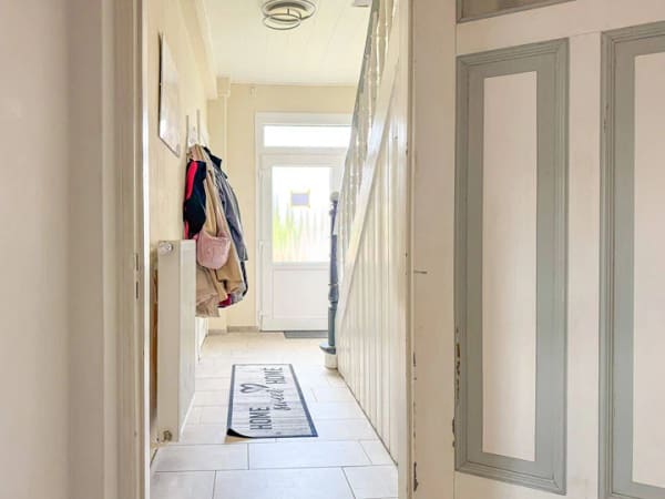 Immobilie in Hohenwestedt - Familien aufgepasst: Großzügiges Wohnhaus mit vielfältigen Nutzungsmöglichkeiten - Bild 3