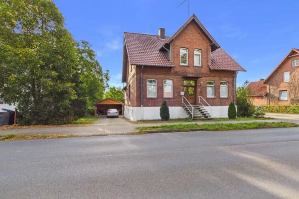 Immobilie in Rethem (Aller) - Einfamilienhaus mit großem Grundstück und genehmigtem Anbau - vielseitige Perspektiven in Rethem - Bild 0