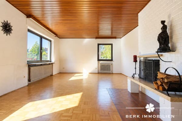 Immobilie in Großostheim - BERK Immobilien - Gepflegtes Zweifamilienhaus mit Garten, Terrassen & vielseitigen Nutzungsmöglichkeiten - Bild 4