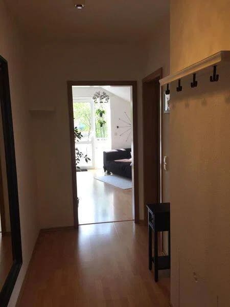 Immobilie in Zell am Main - Attraktive Kapitalanlage: Moderne lichtdurchflutete 2-Zimmer-Wohnung mit Balkon + Stellplatz - Bild 4
