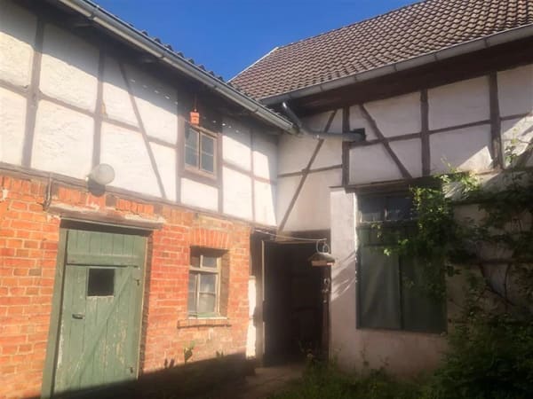Immobilie in Bad Tennstedt - Reihenhaus mit großem Grundstück und Scheune in Bad Tennstedt - Bild 2