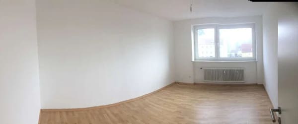 Immobilie in Schlüchtern - Helle, attraktive, sanierte 3 Zimmer-Wohnung  mit Loggia-Balkon - Bild 1