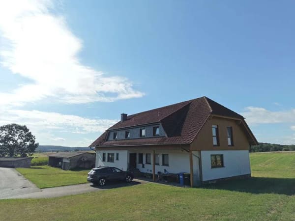 Immobilie in Wetter - Landleben ohne direkte Nachbarn – großzügiges Anwesen mit Weitblick, Stallungen und Nebengebäuden - Bild 1