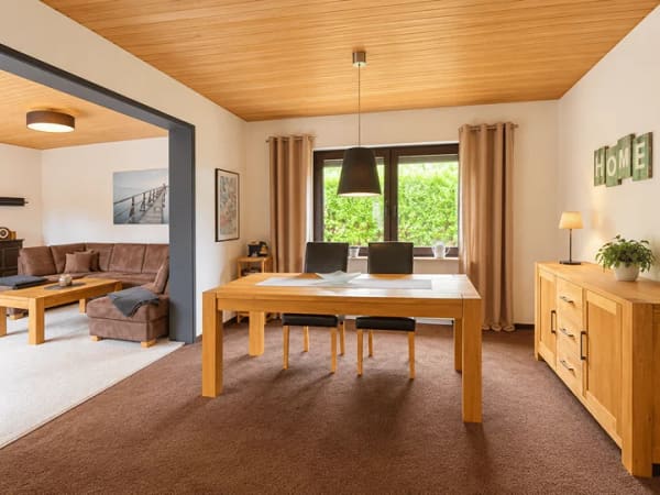 Immobilie in Cadenberge - Viel Platz zum Leben: Einfamilienhaus mit schönem Garten in Cadenberge - Bild 4