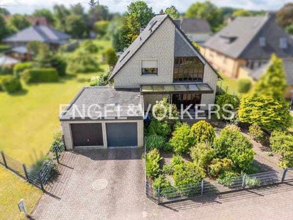 Immobilie in Dörverden - Vermietetes Zweifamilienhaus in zentraler Lage von Dörverden - Bild 1