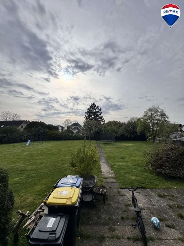Immobilie in Spenge - Zweifamilienhaus + KFZ-Werkstatt auf großem Grundstück in Spenge zu verkaufen! 6% Rendite! - Bild 2