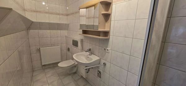Immobilie in Neukalen - Ebenerdiges Wohnhaus mit separatem Bereich und vielfältigen Nutzungsmöglichkeiten - Bild 3