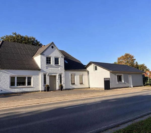 Immobilie in Friedrichskoog - Wohnen und Arbeiten an der Nordsee auf 430 m² - Bild 1
