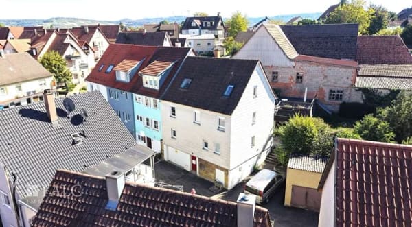 Immobilie in Obersulm - Als Familienhaus oder Wohnhaus mit 3 Einheiten nutzen! Nah am Breitenauer See! - FALC Immobilien - Bild 1