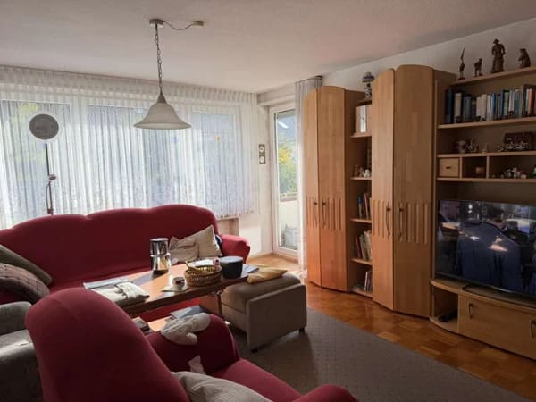 Immobilie in Biberach an der Riß - Gepflegte, großzügige 4-Zi. Whg. mit 2-Gästezimmer im DG in ruhiger Lage in Biberach an der Riß! - Bild 4
