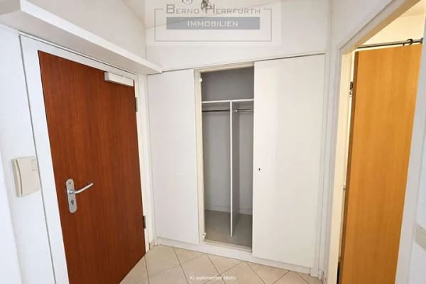 Immobilie in Uetersen - Kapitalanlage mit Mieter: 1-Zimmer-Wohnung mit Balkon in gepflegter Umgebung - Bild 2
